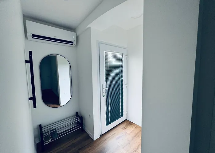 Rebecca\'S Apartment