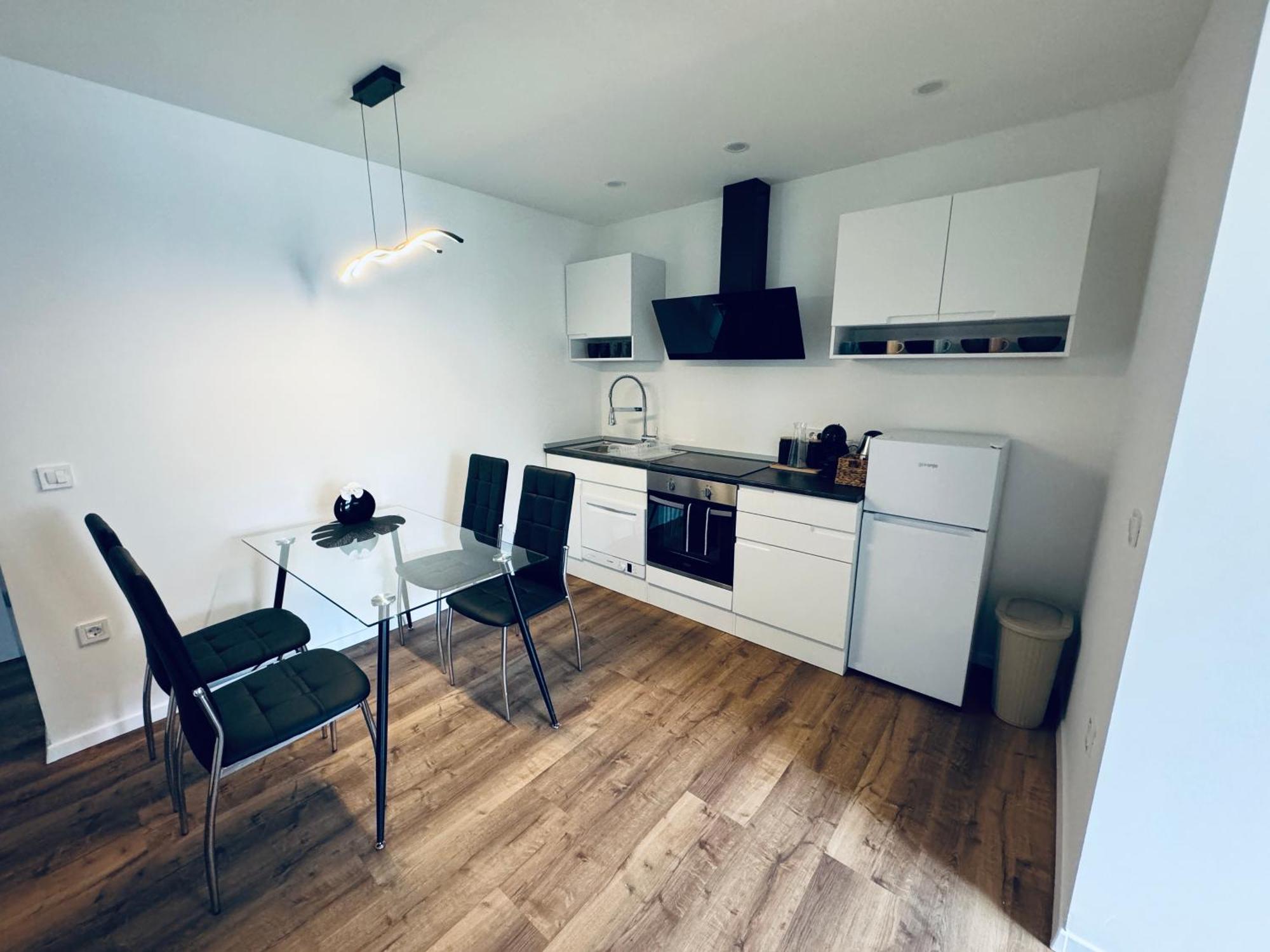 Rebecca's Apartment *